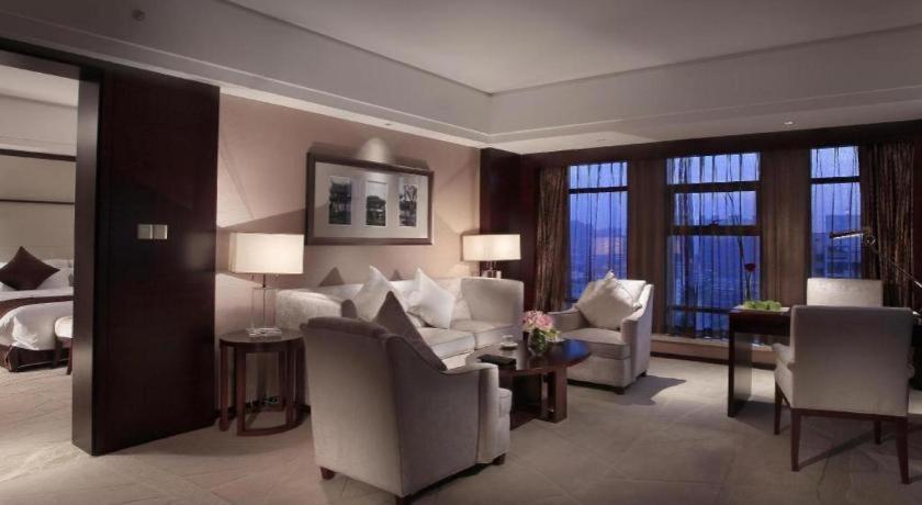 White Swan Hotel Changsha Exterior foto
